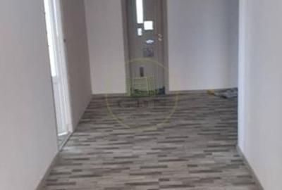Casă cu 5 camere cu Teren 544 Mp în Mănești