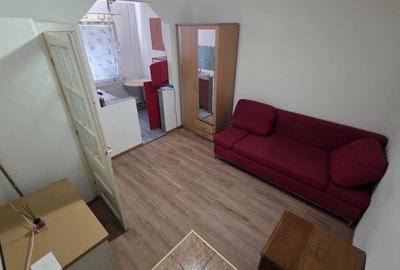 Garsonieră decomandată în Exterior Vest
