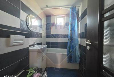 Apartament cu 3 camere semidecomandat în Central - 3