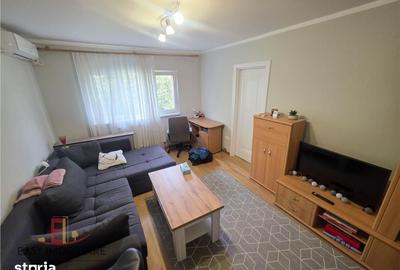 Apartament cu 2 camere semidecomandat în 22 Decembrie 1989