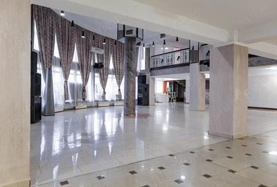 Spațiu comercial, de 1,200 mp, în Central - 1
