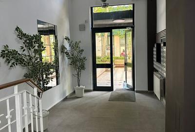 Apartament cu 3 camere decomandat în Decebal