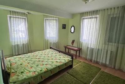 Casă cu Teren 1153 Mp în Solca - 14