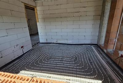 Casă cu 4 camere cu Teren 479 Mp în Țegheș - 2