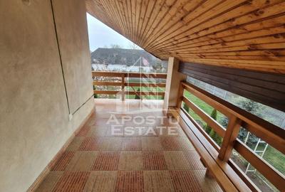 Casă cu 6 camere cu Canalizare în Pesac - 15