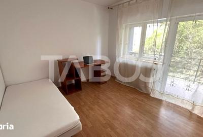 Apartament cu 4 camere semidecomandat, mobilat în Tilișca - 1