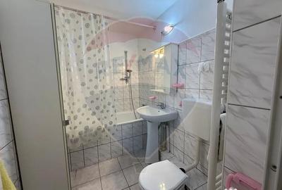 Apartament cu 3 camere decomandat în Dacia