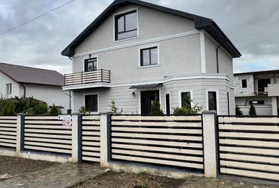 Casă cu 5 camere cu Garaj în Lumina - 5