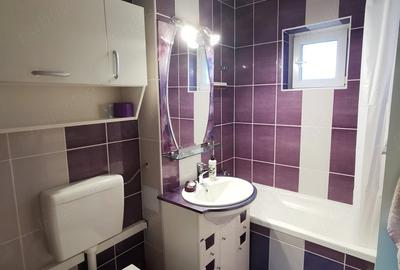 Apartament cu 2 camere decomandat în Plăvăț II - 8
