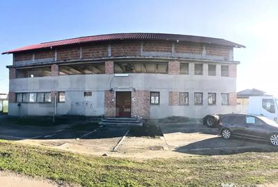 Spațiu comercial, de 780 mp, în Central - 2