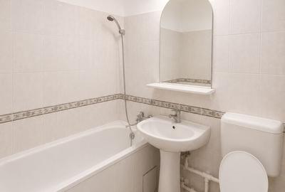 Garsonieră decomandată în Răcădău