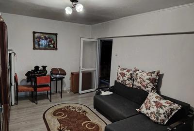 Apartament cu 2 camere decomandat în Obor