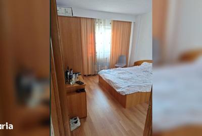 Apartament cu 2 camere decomandat în Zorilor