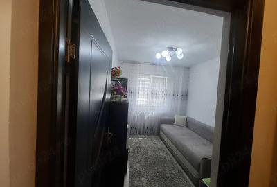 Apartament cu 3 camere semidecomandat în Metalurgie - 2