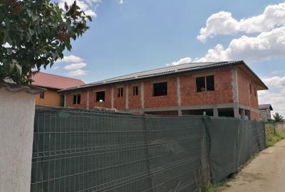 Duplex cu 8 camere cu Garaj în Berceni - 3