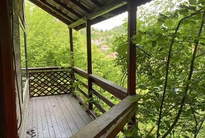 Casă cu 3 camere în Bughea de Jos - 1