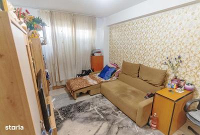 Garsonieră decomandată în Central