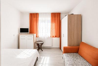 Apartament cu 2 camere decomandat, mobilat în Nufărul