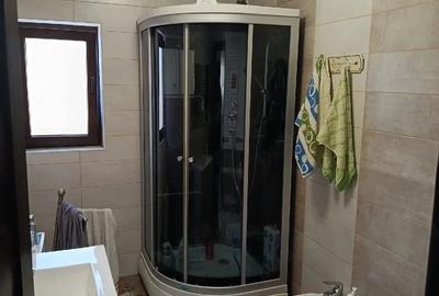 Casă cu Teren 2000 Mp în Rogova