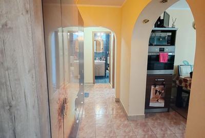 Apartament cu 2 camere decomandat în Găvana