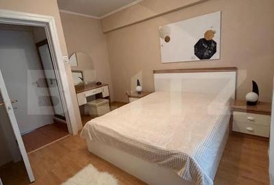 Apartament cu 4 camere decomandat în Ultracentral
