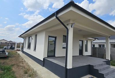 Casă cu 4 camere în Central - 7