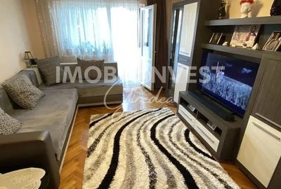 Apartament cu 3 camere în Cetate
