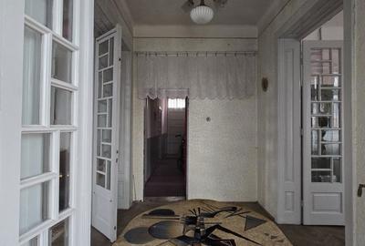 Casă cu 6 camere decomandat cu Teren 461 Mp în Central - 8