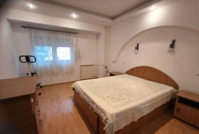 Apartament cu 2 camere decomandat, mobilat în Nerva Traian