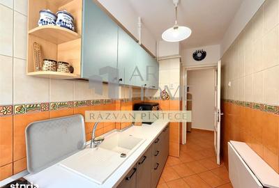 Apartament cu 3 camere decomandat, mobilat în Ultracentral