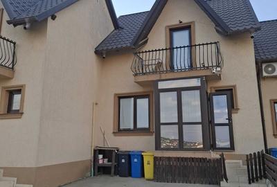Casă cu 3 camere în Lisaura