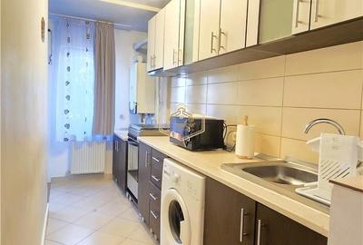Apartament cu 2 camere semidecomandat, mobilat în Central