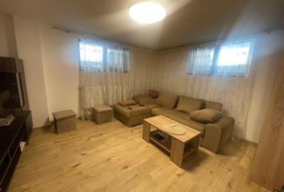 Apartament cu 2 camere decomandat, mobilat în Rovine