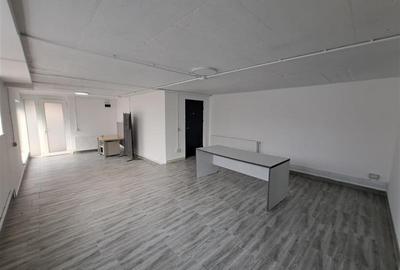 Apartament cu 2 camere semidecomandat, mobilat în Exterior Nord
