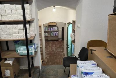 Spațiu comercial, de 98 mp, în Central