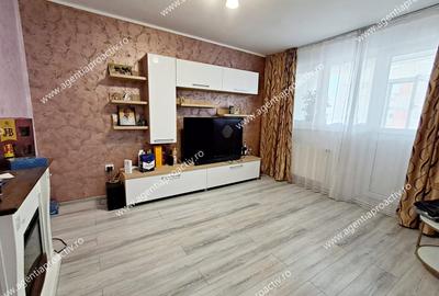 Apartament cu 2 camere decomandat în Micro 20 - 3