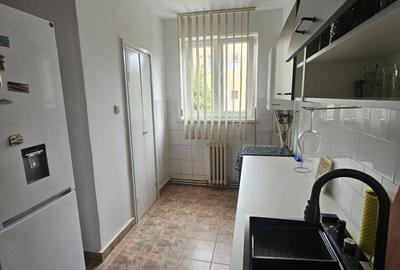Apartament cu 3 camere decomandat, mobilat în Central - 7