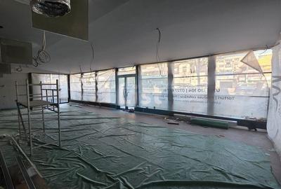 Spațiu comercial, de 191 mp, în Central - 3