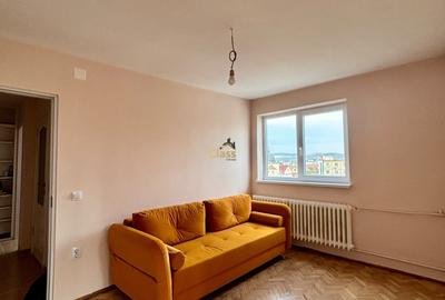 Apartament cu 3 camere semidecomandat în Gheorgheni