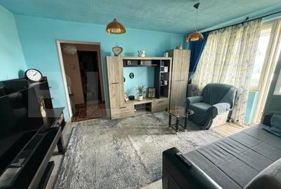 Apartament cu 2 camere semidecomandat, mobilat în Nord
