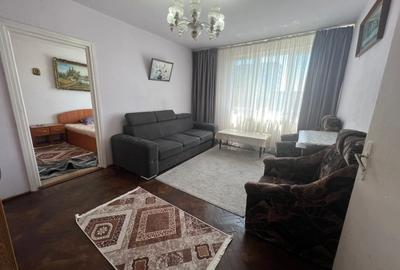 Apartament cu 2 camere semidecomandat, mobilat în Central