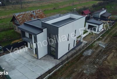 Casă cu 4 camere cu Teren 1000 Mp în Băiculești - 7