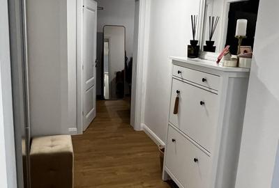 Apartament cu 3 camere decomandat în Central - 1
