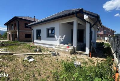 Casă cu 4 camere cu Teren 560 Mp în Cristian - 12