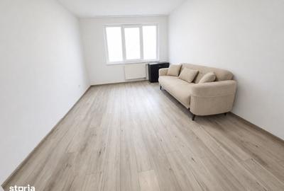 Apartament cu 2 camere decomandat în Cornișa