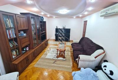 Apartament cu 2 camere semidecomandat, mobilat în Boul Roșu