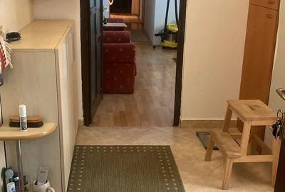 Apartament cu 3 camere semidecomandat în Micro 3 - 1