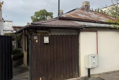 Casă cu 4 camere cu Teren 150 Mp în Exterior Vest