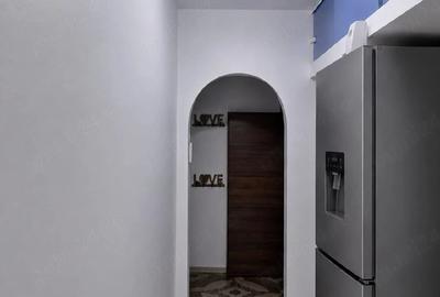 Apartament cu 3 camere semidecomandat în Central