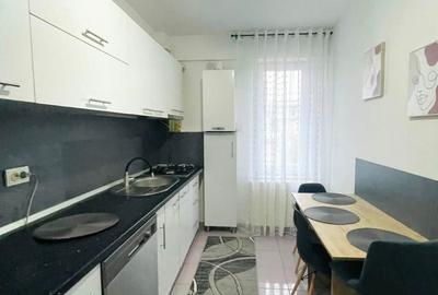 Apartament cu 2 camere decomandat în Podu Roș